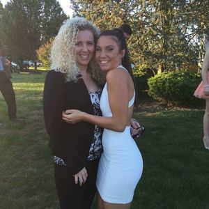 White elegant homecoming dress size 0-2(small)